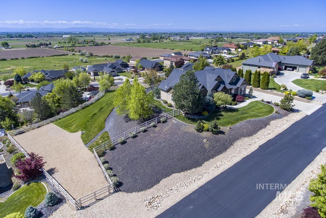 7063 Top Rim Way Star, ID 83669 - Photo 4 of 50