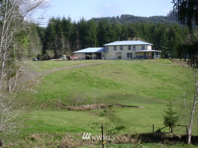 3052 Brooklyn Road Cosmopolis, WA 98537 - Photo 2 of 25 Gallery Image 2