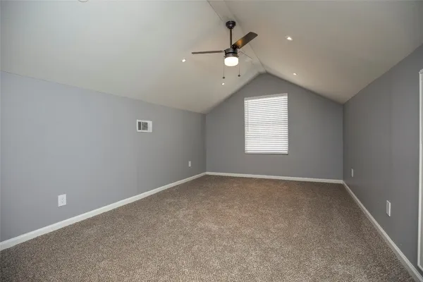 $2,900 | 1202 Birdsall Street, Houston, TX 77007