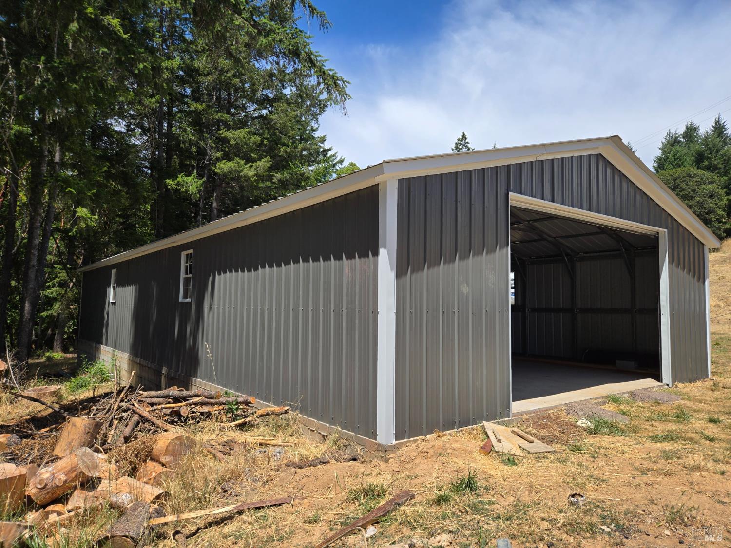 26102 Peacock Road Willits, CA 95490 - Photo 2 of 16