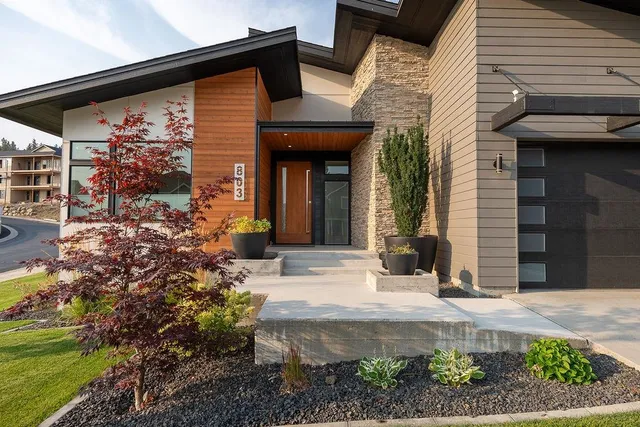 $1,165,000 | 803 West Willapa Avenue, Spokane, WA 99224