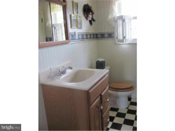 412 Brookwood Road Wayne, PA 19087 - Photo 19 of 21