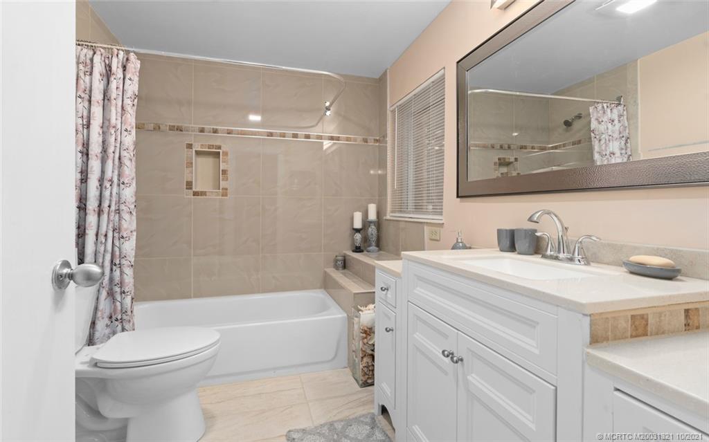 1103 Northwest Spruce Ridge Drive Stuart, FL 34994 - Photo 18 of 41 Gallery Image 18