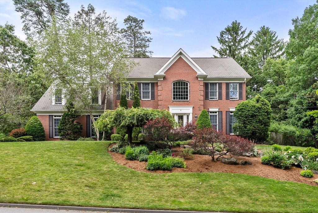 1 Spring Valley Road Worcester, MA 01609 - Photo 2 of 35 Gallery Image 2