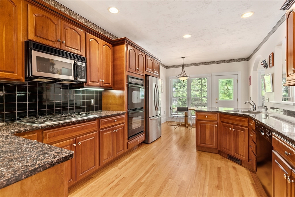 1 Spring Valley Road Worcester, MA 01609 - Photo 5 of 35 Gallery Image 5