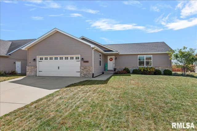 $350,000 | 108 Kodiak Drive, Chatham, IL 62629