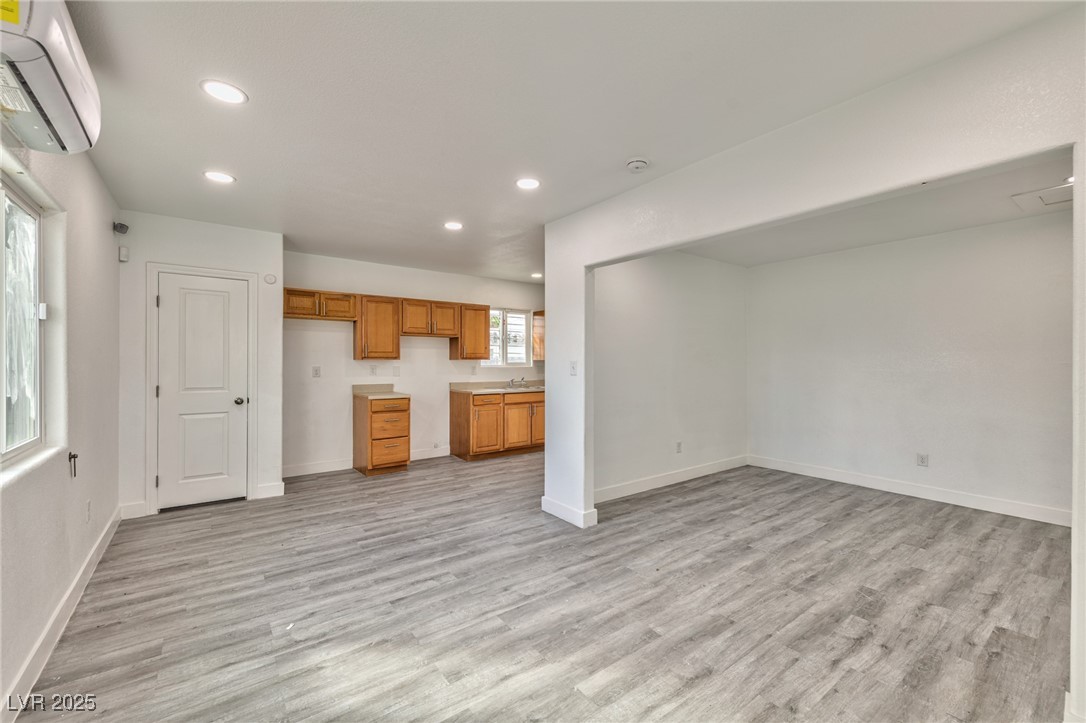 339 North 10th Street, Unit 2 Las Vegas, NV 89101 - Photo 6 of 12