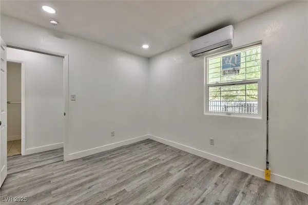 $895 | 339 North 10th Street, Unit 2, Las Vegas, NV 89101