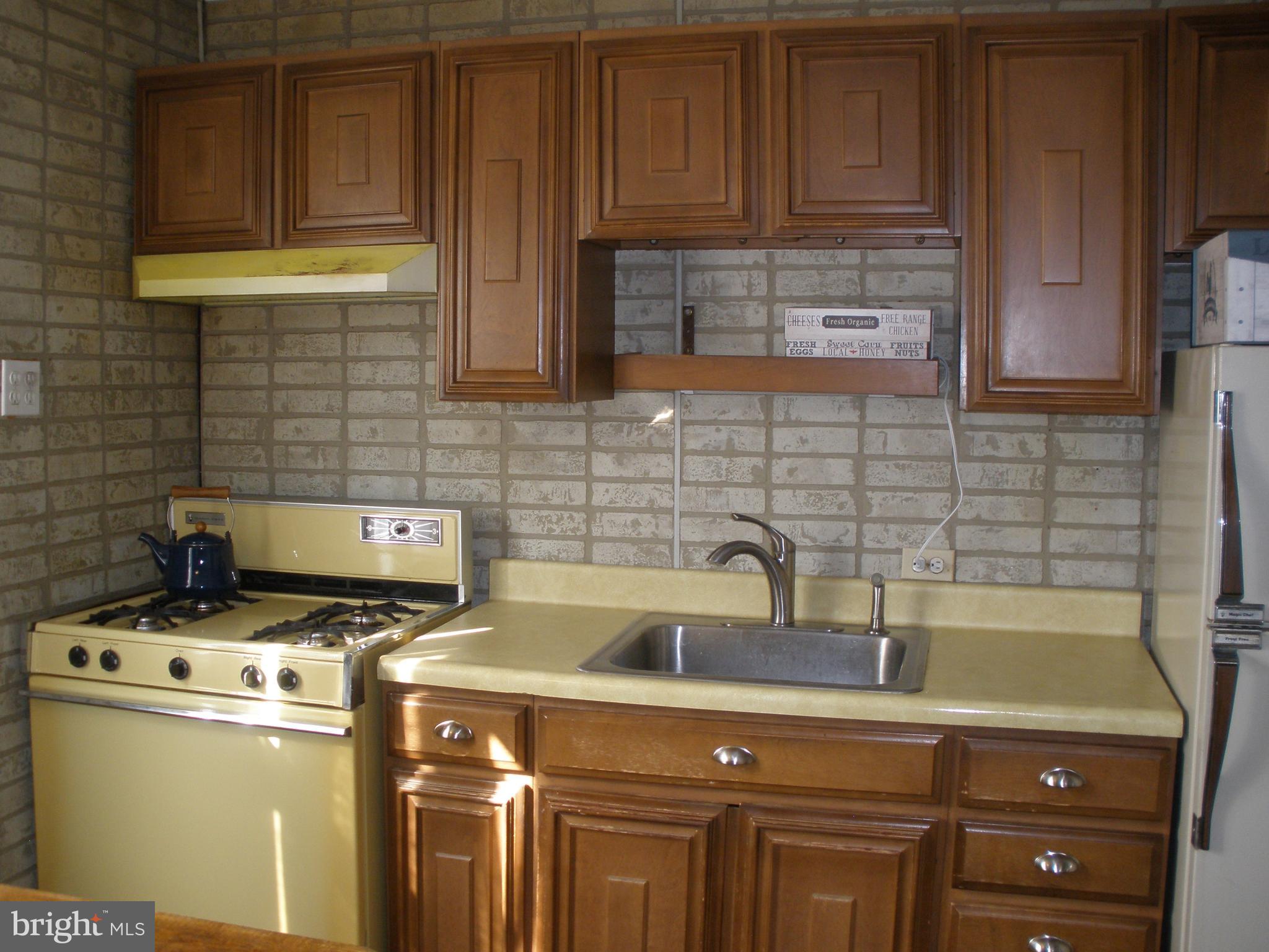 1709 Earhart Road Baltimore, MD 21221 - Photo 7 of 21 Gallery Image 7