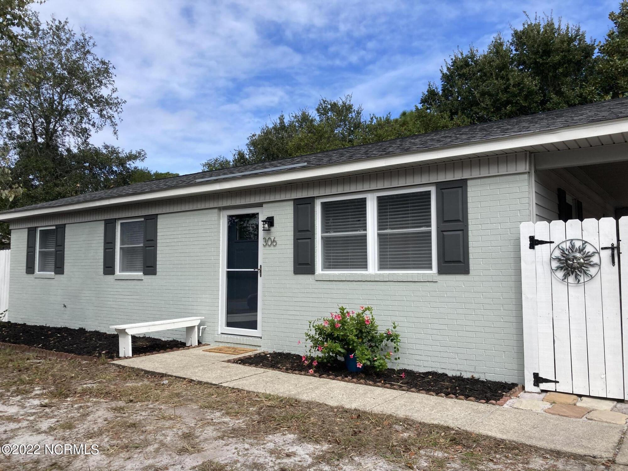 306 Burbank Road Wilmington, NC 28412 - Photo 1 of 23 IMG_3012
