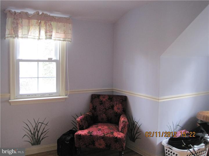 417 Kerr Lane Springfield, PA 19064 - Photo 14 of 19 Bedroom - Main