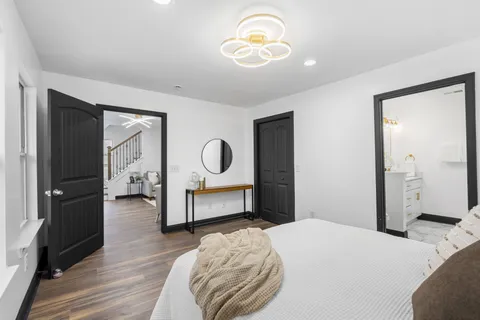 $425,000 | 220 Chamberlain Drive, Murfreesboro, TN 37129