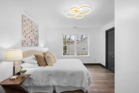 $425,000 | 220 Chamberlain Drive, Murfreesboro, TN 37129