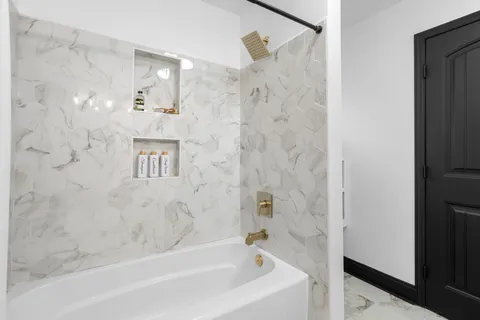 $425,000 | 220 Chamberlain Drive, Murfreesboro, TN 37129