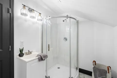 $425,000 | 220 Chamberlain Drive, Murfreesboro, TN 37129