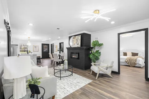 $425,000 | 220 Chamberlain Drive, Murfreesboro, TN 37129