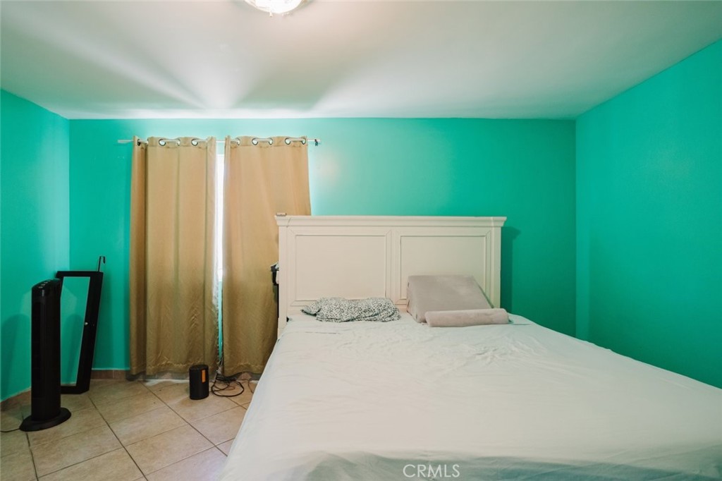 11338 Dronfield Avenue Pacoima, CA 91331 - Photo 32 of 46