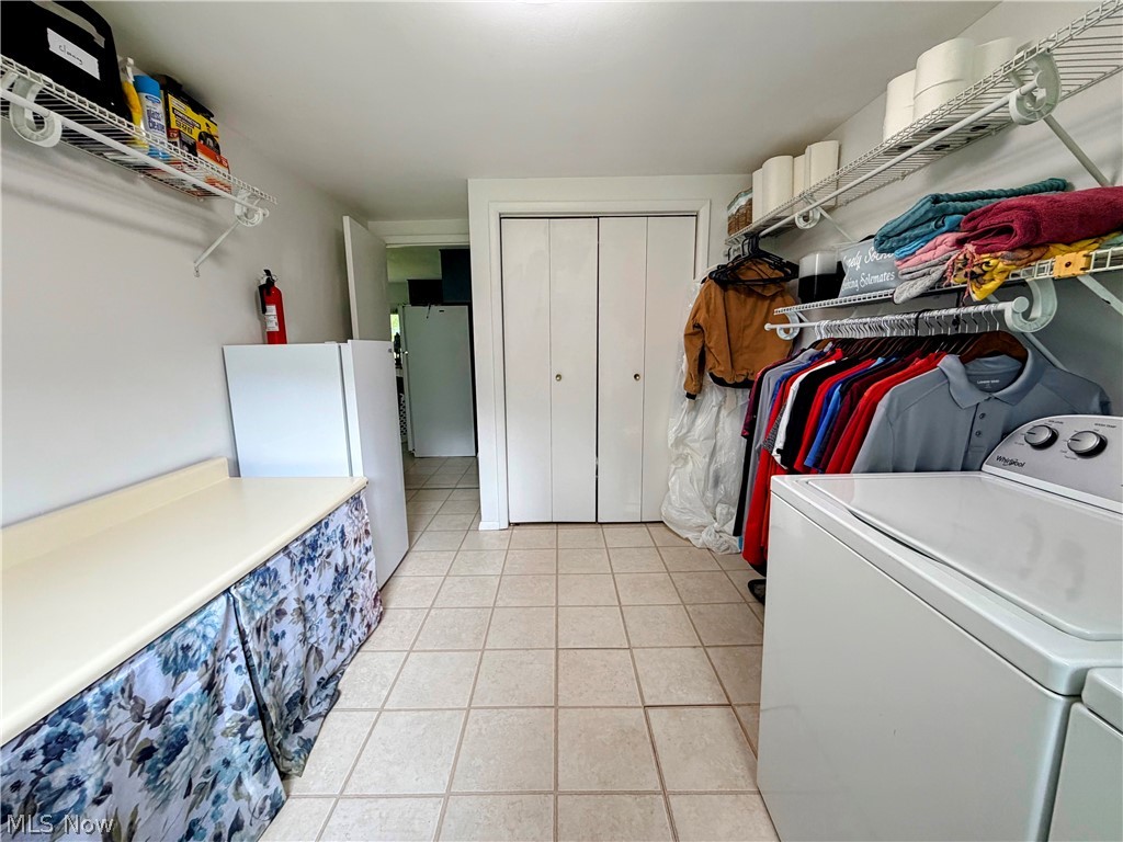 728 Johnson Plank Road Warren, OH 44481 - Photo 9 of 24 Dedicated laundry and utility room