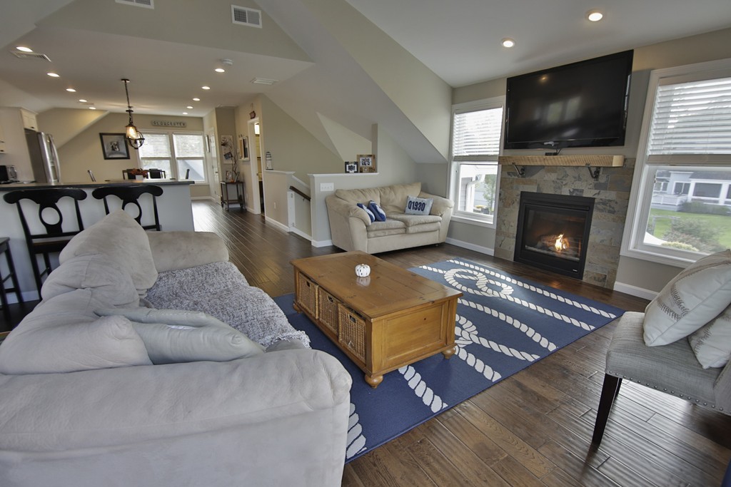 1 Breezy Point Road Gloucester, MA 01930 - Photo 10 of 27 Gallery Image 10