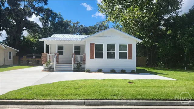 $449,600 | 2603 Livingston Avenue, Savannah, GA 31406