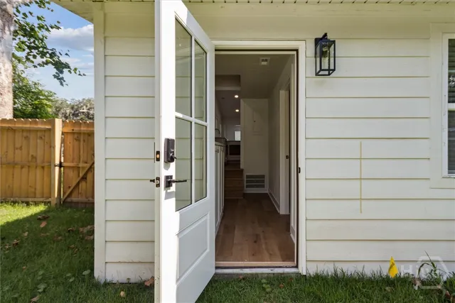 $449,600 | 2603 Livingston Avenue, Savannah, GA 31406