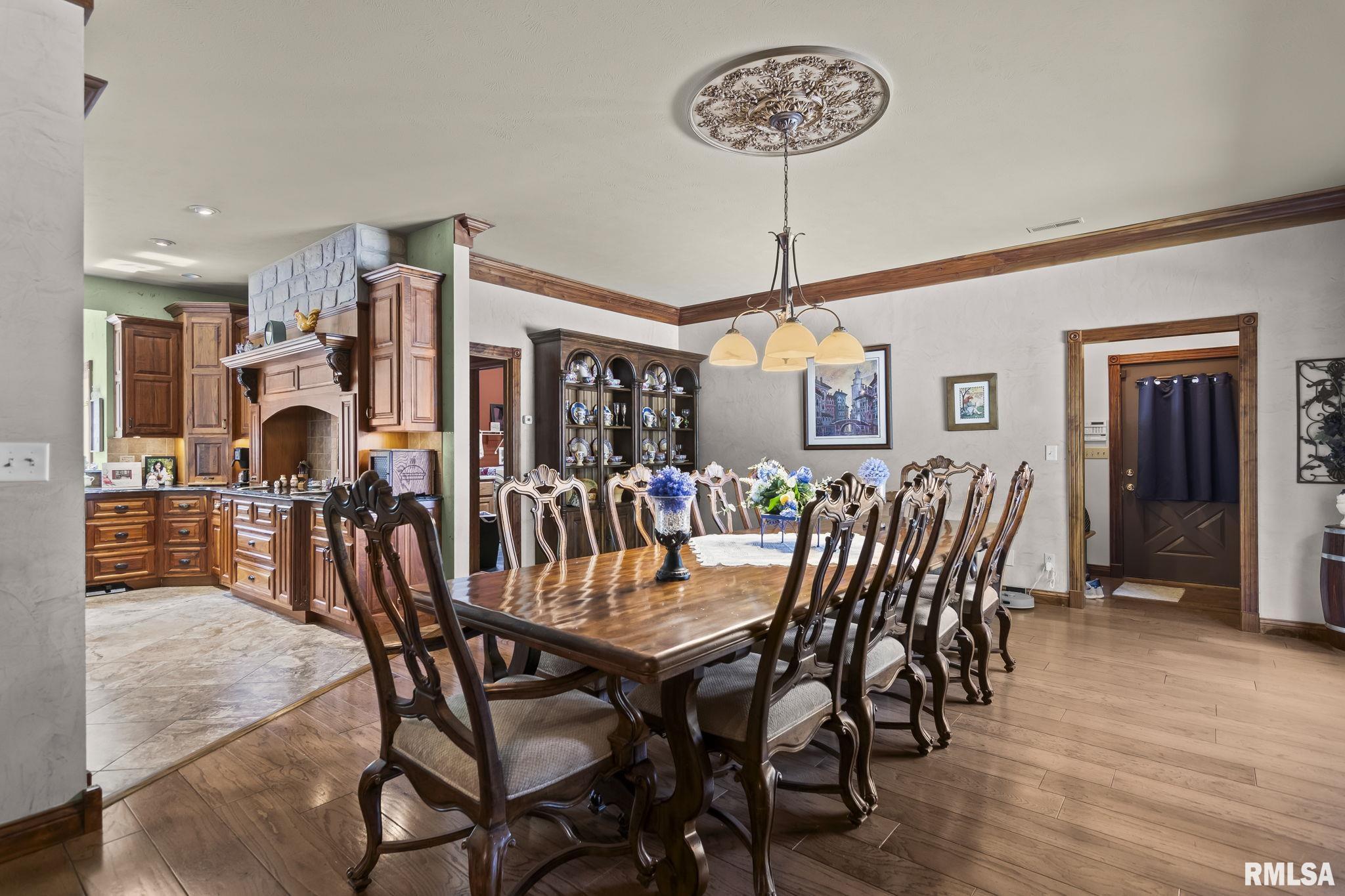 3876 Hudson Road Auburn, IL 62615 - Photo 5 of 87 Gallery Image 5