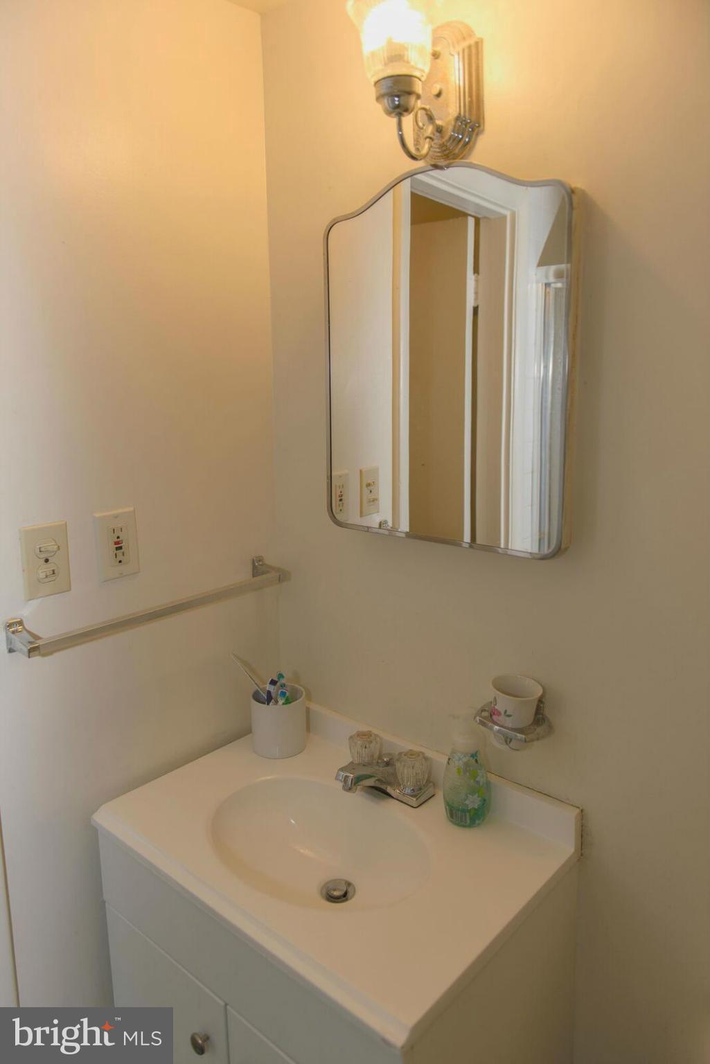 3909 Littleton Street Silver Spring, MD 20906 - Photo 14 of 20 Bath