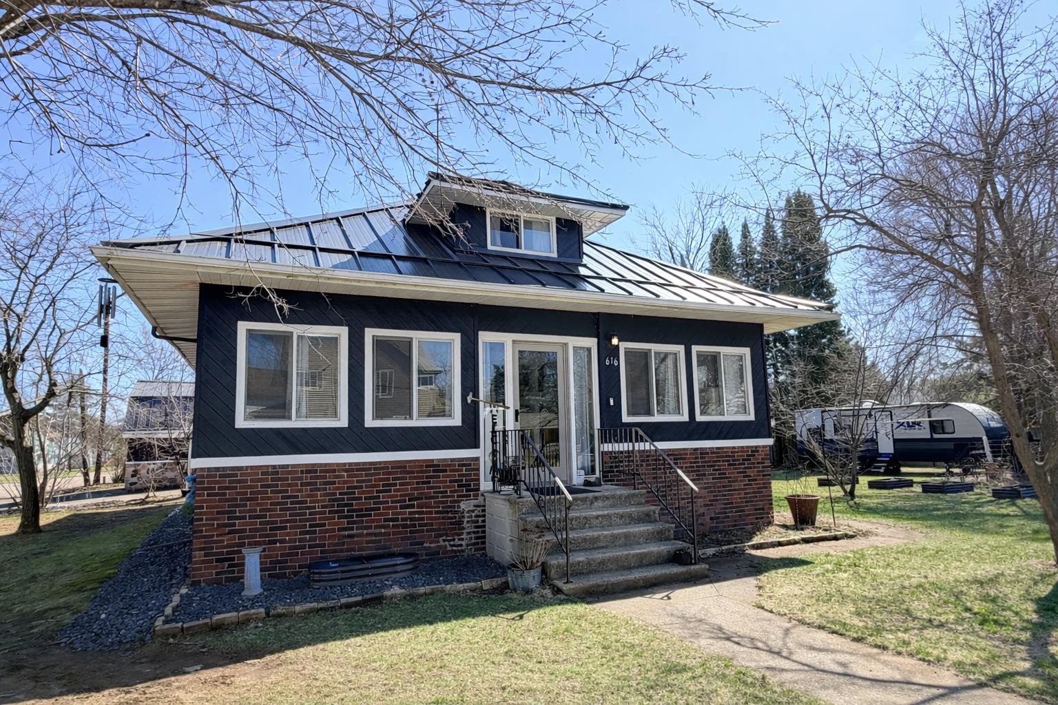 616 Northeast 3rd Street Marion, WI 54950 - Photo 2 of 49