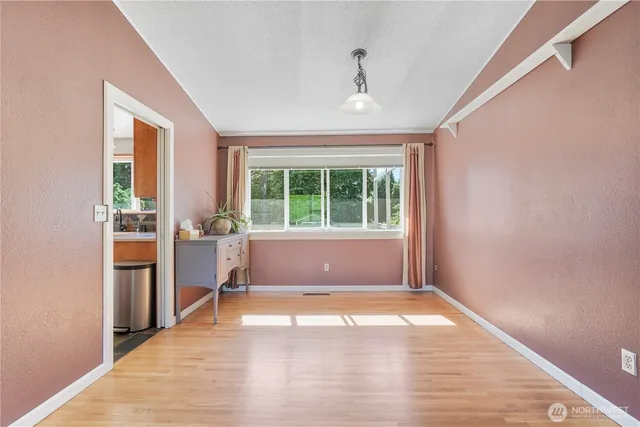 $729,000 | 2120 Seaview Street West, University Place, WA 98466