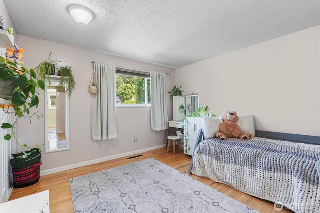 $729,000 | 2120 Seaview Street West, University Place, WA 98466