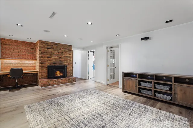 $729,000 | 2120 Seaview Street West, University Place, WA 98466