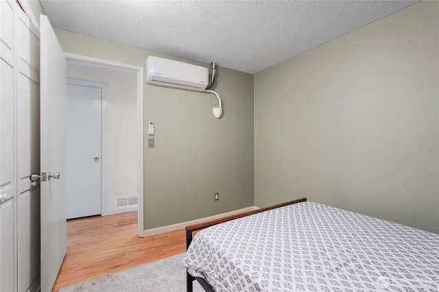 $729,000 | 2120 Seaview Street West, University Place, WA 98466