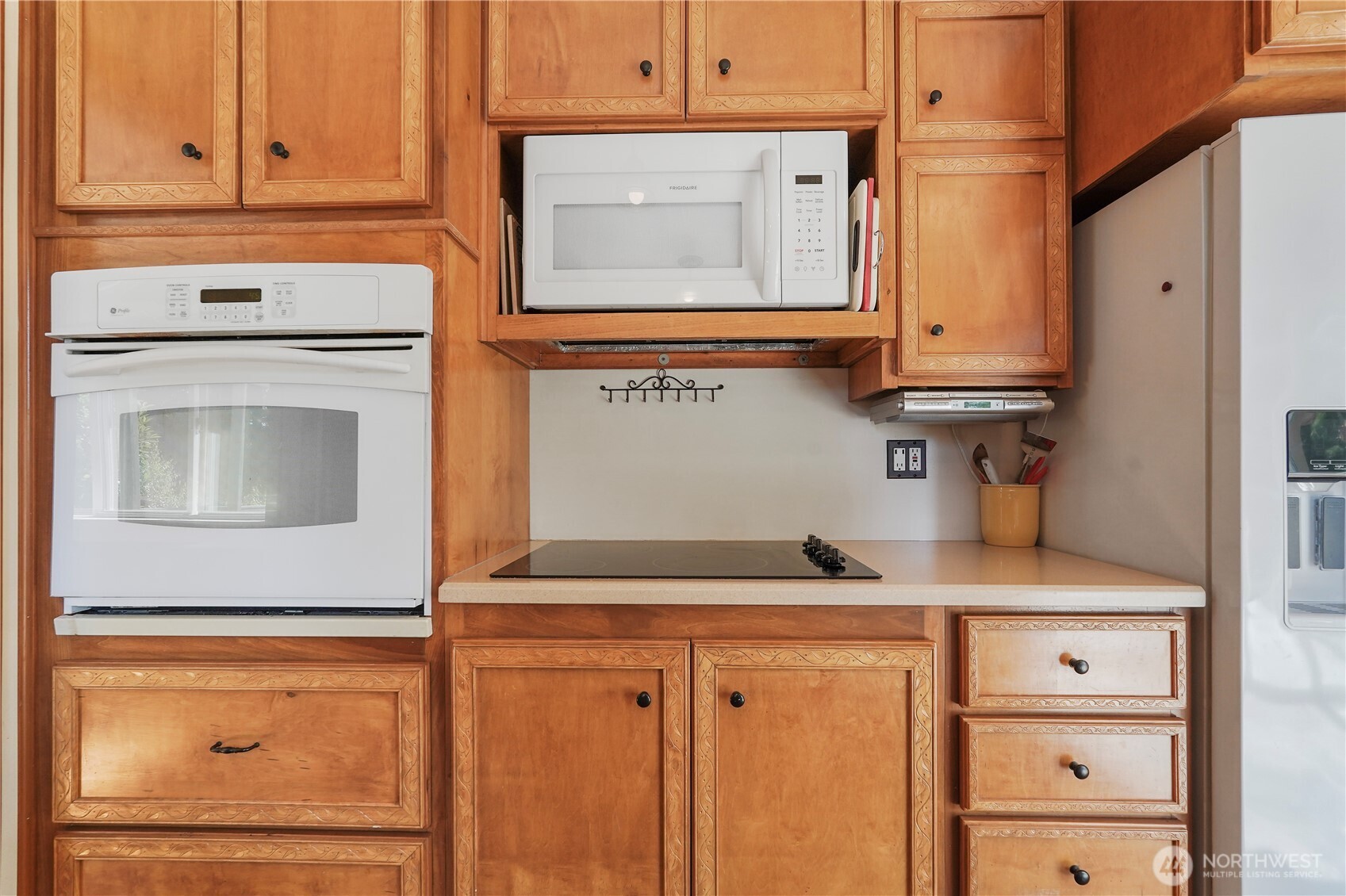 2120 Seaview Street West University Place, WA 98466 - Photo 10 of 35