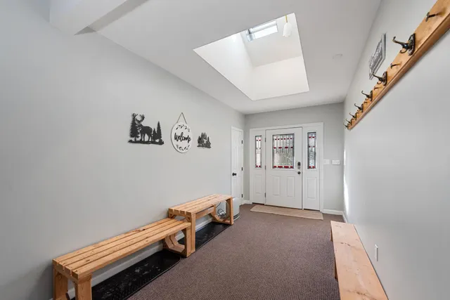 $689,000 | 5 Wildwood Drive, Campton, NH 03223