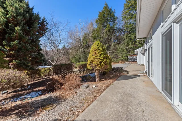 $689,000 | 5 Wildwood Drive, Campton, NH 03223