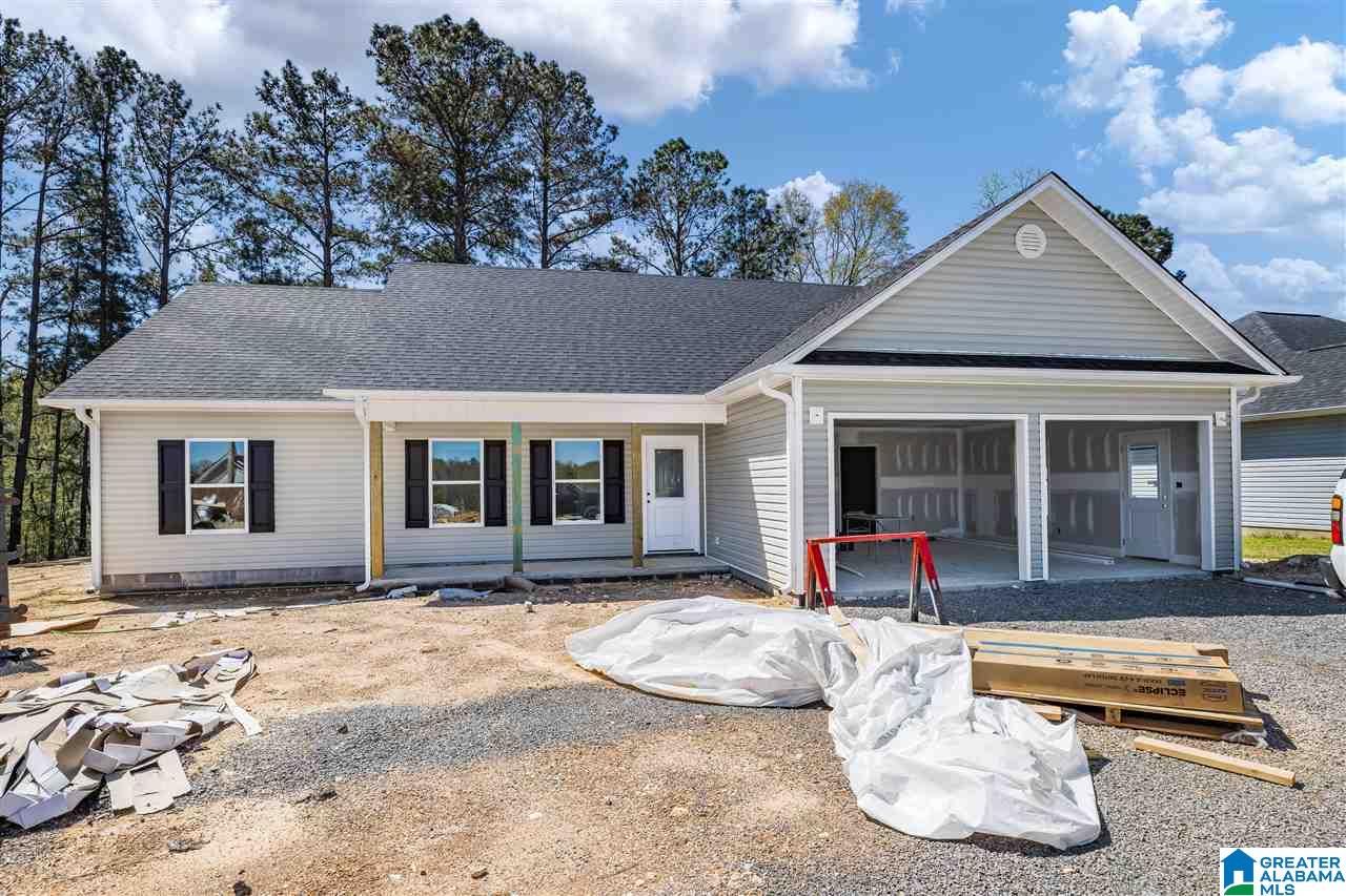 415 Central Avenue Oneonta, AL 35121 - Photo 1 of 7