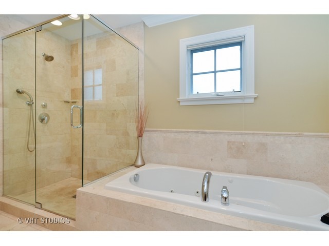 1884 Old Willow Road, Unit 1A Northfield, IL 60093 - Photo 8 of 11