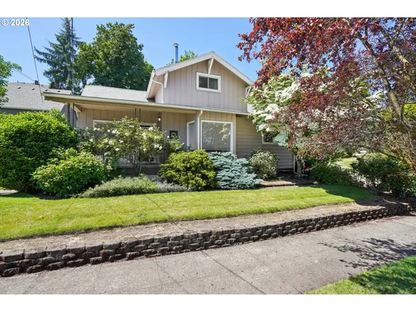 $500,000 | 710 11th Street, Oregon City, OR 97045