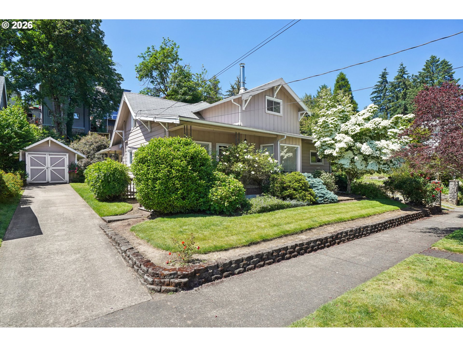 710 11th Street Oregon City, OR 97045 - Photo 2 of 25