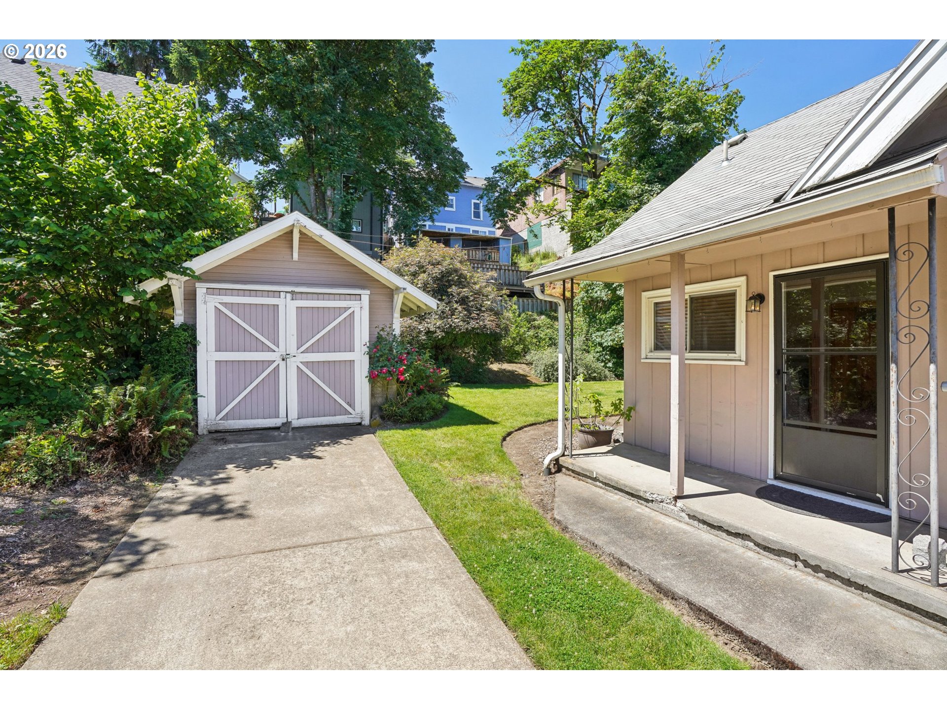 710 11th Street Oregon City, OR 97045 - Photo 3 of 25