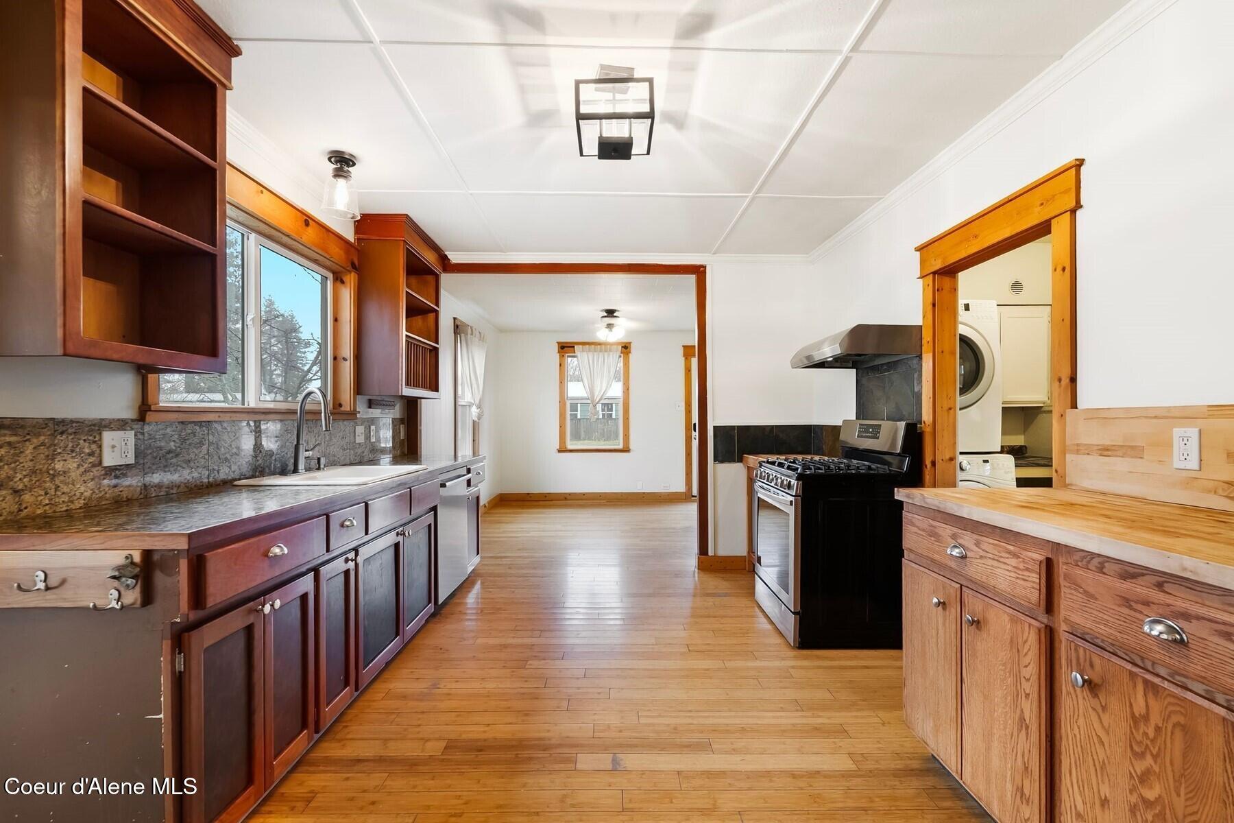 1224 Larch Street Sandpoint, ID 83864 - Photo 11 of 43 86215829