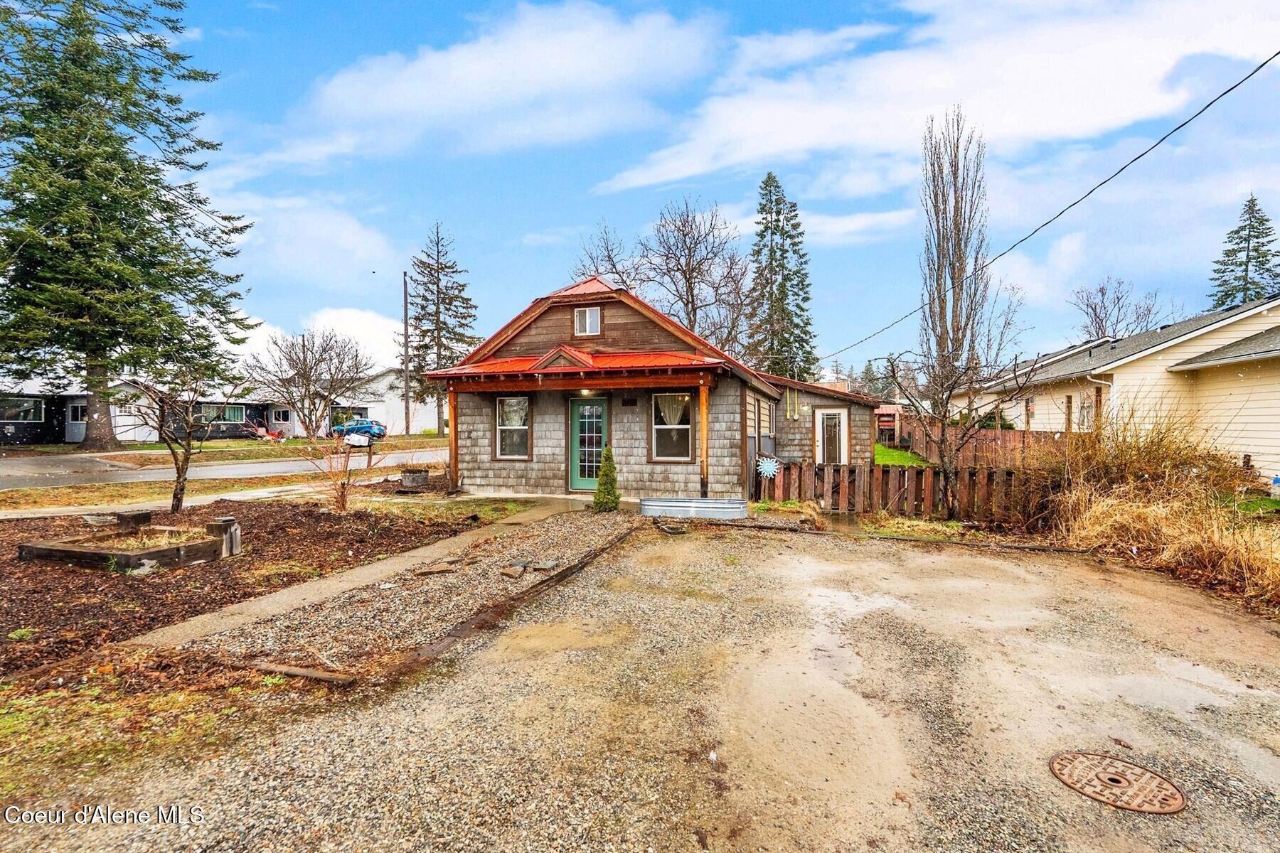 1224 Larch Street Sandpoint, ID 83864 - Photo 3 of 43 86215821