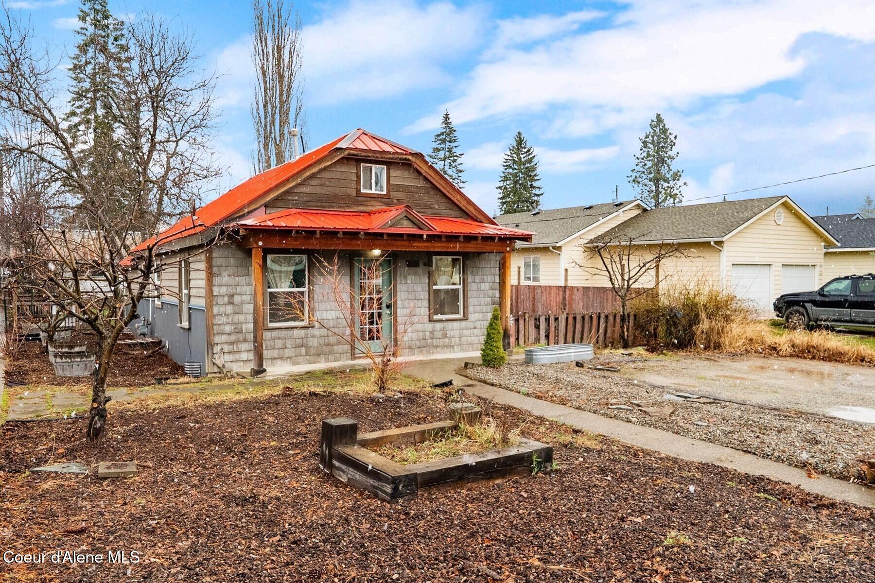 1224 Larch Street Sandpoint, ID 83864 - Photo 33 of 42 Classic Sandpoint Home