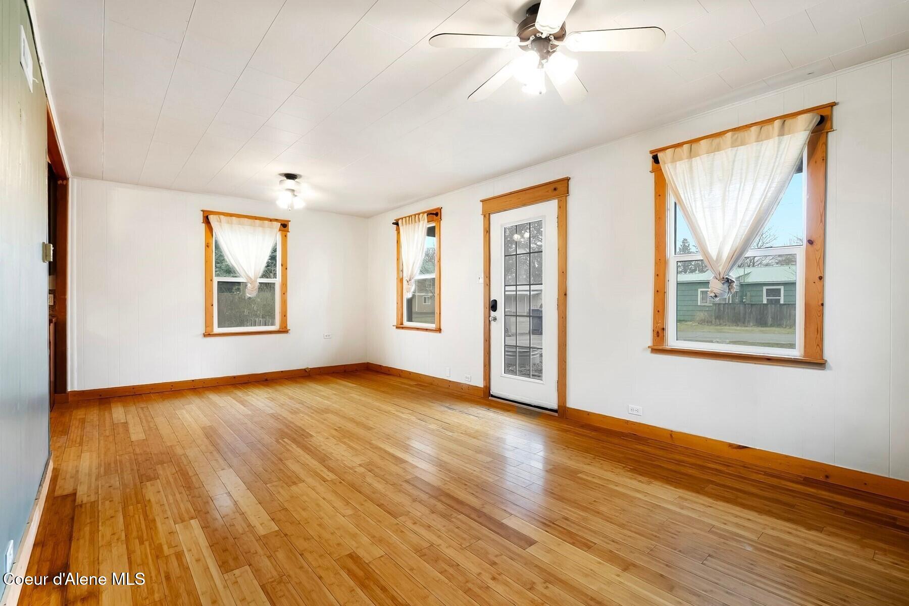 1224 Larch Street Sandpoint, ID 83864 - Photo 4 of 43 Bamboo Flooring