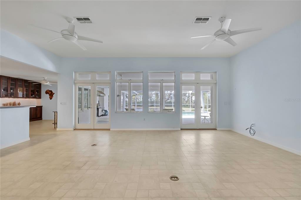 7250 Madrid Road Weeki Wachee, FL 34613 - Photo 4 of 45