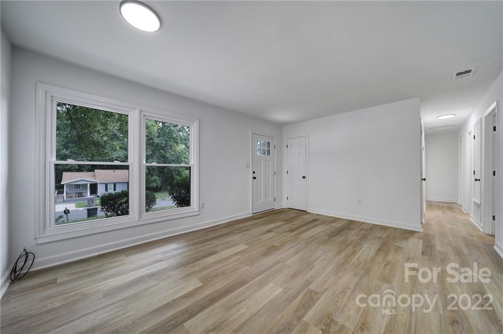 9939 Woody Ridge Road Charlotte, NC 28273 - Photo 4 of 20 Gallery Image 4