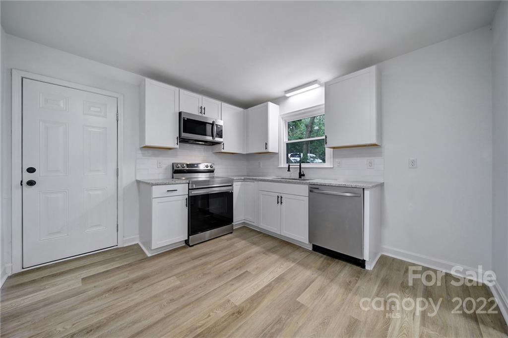 9939 Woody Ridge Road Charlotte, NC 28273 - Photo 6 of 20 Gallery Image 6