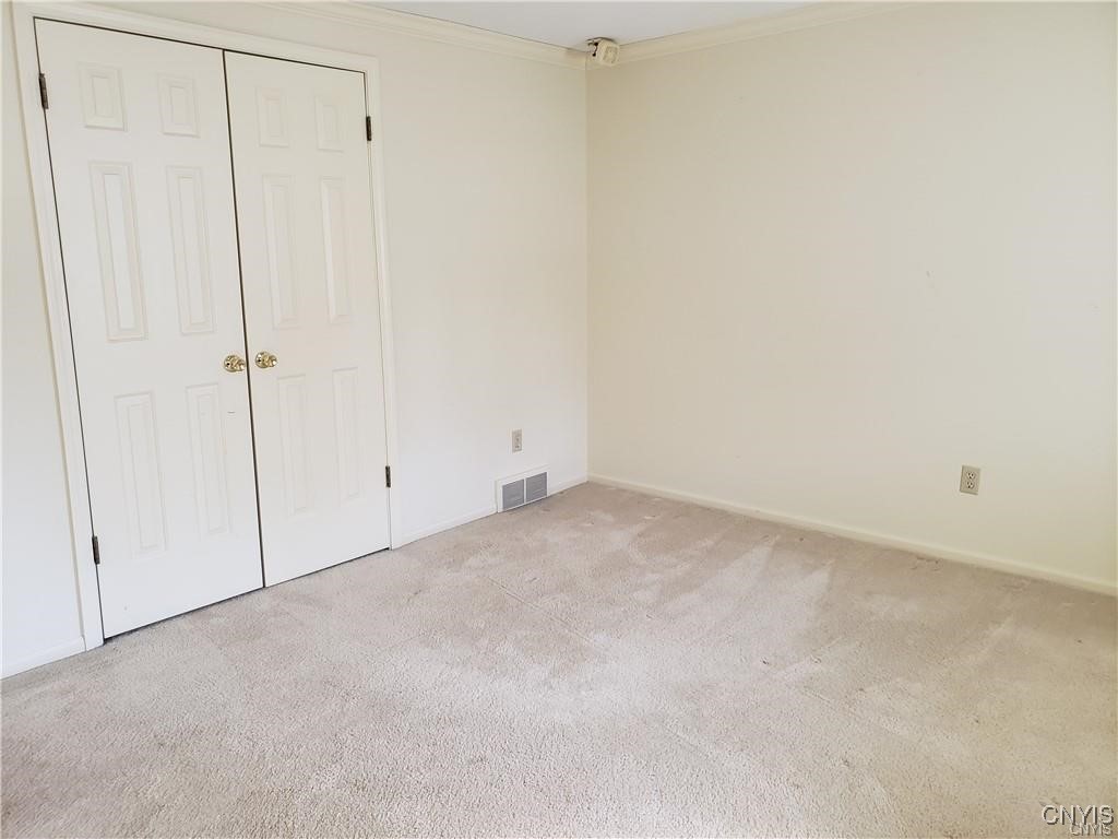 104 Old Lyme Road DeWitt, NY 13224 - Photo 20 of 34 Another bedroom.