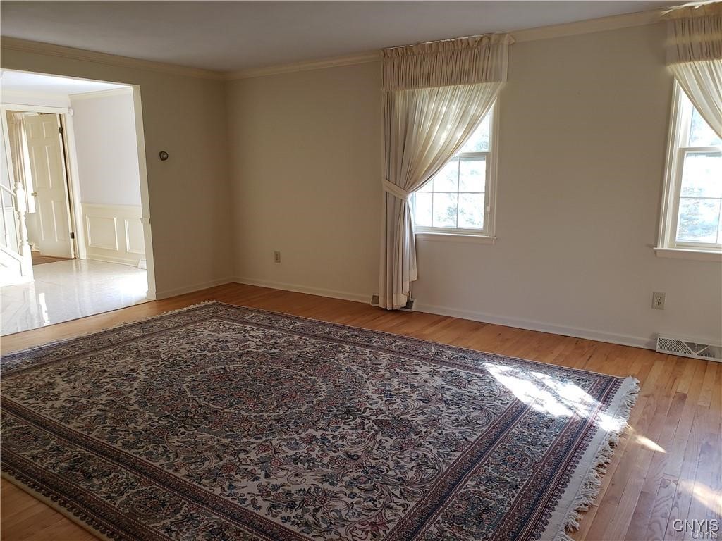 104 Old Lyme Road DeWitt, NY 13224 - Photo 6 of 22 Formal living room off the foyer.