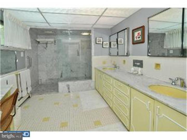 927 Frazier Road Rydal, PA 19046 - Photo 11 of 21